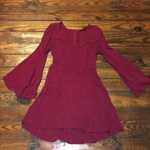 Long sleeve maroon express dress